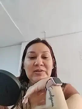 Snapshot of sharon_G chatting on July 9, 6:56 pm sharon G online show from July 9, 6:56 pm