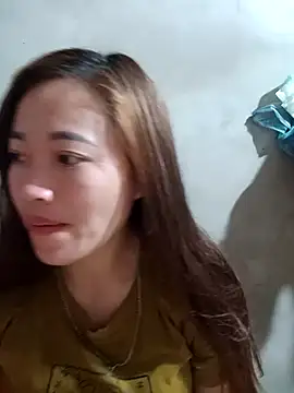 little-effy online show from March 28, 10:48 am