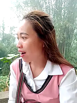 little-effy online show from April 5, 1:58 am