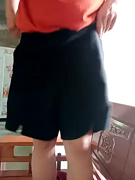 little-effy online show from April 7, 6:58 am