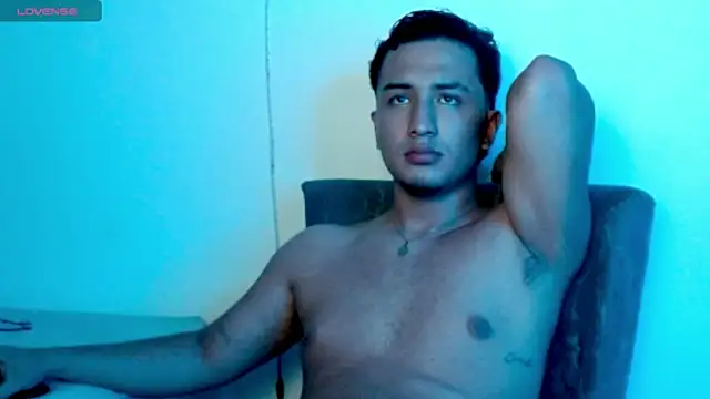 kyro estrada online show from April 4, 2:54 am