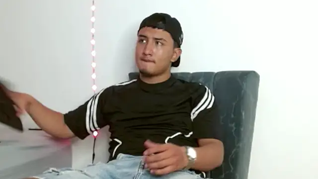 kyro estrada online show from April 13, 1:00 am