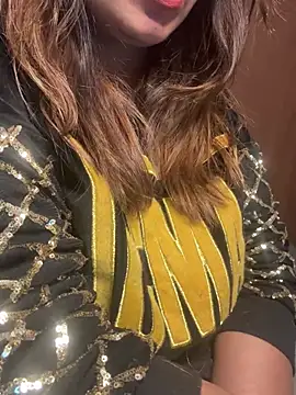 butterflyslay online show from January 19, 3:54 am