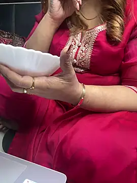 butterflyslay online show from February 2, 4:17 pm