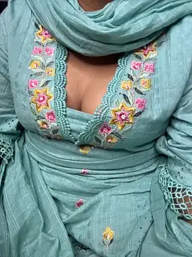 butterflyslay online show from February 21, 2:12 am