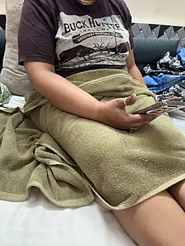 butterflyslay online show from March 9, 8:07 am