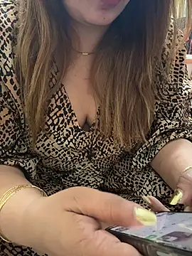 butterflyslay online show from April 9, 6:24 pm