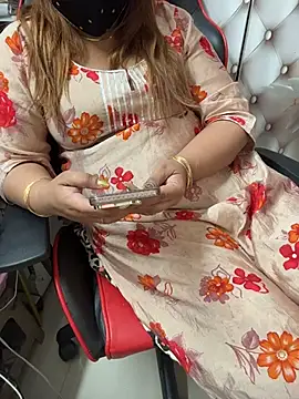 butterflyslay online show from April 10, 8:41 am