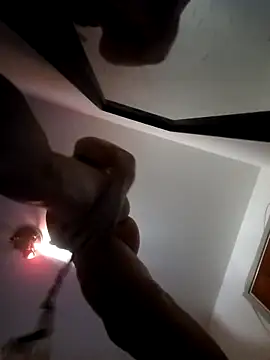 Snapshot of Olivassl22 chatting on February 17, 6:14 pm Olivassl22 online show from February 17, 6:14 pm