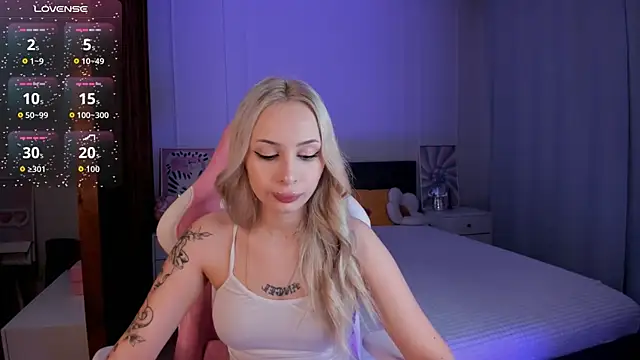 LanaMiracle online show from January 6, 4:05 am