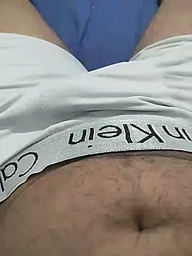 zerobert69 online show from May 25, 9:43 pm