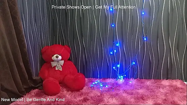 Snapshot of khushigoesnaughty0 chatting on January 19, 6:28 am khushigoesnaughty0 online show from January 19, 6:28 am