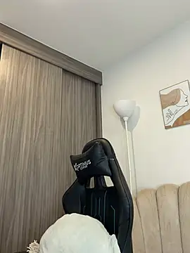 Tamaraserra online show from June 2, 6:21 pm
