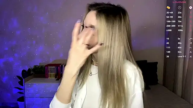 sun under skyy online show from March 18, 2:15 am