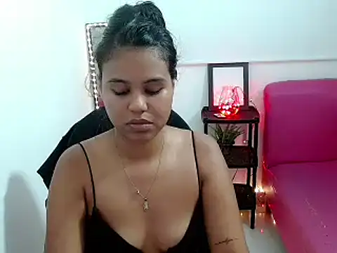 Snapshot of Shawnycarson chatting on June 4, 6:14 pm Shawnycarson online show from June 4, 6:14 pm