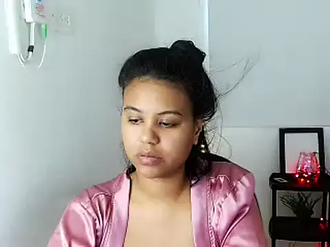 Snapshot of Shawnycarson chatting on June 29, 5:57 pm Shawnycarson online show from June 29, 5:57 pm