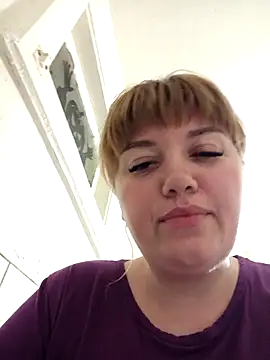 swett girll online show from April 15, 7:32 pm