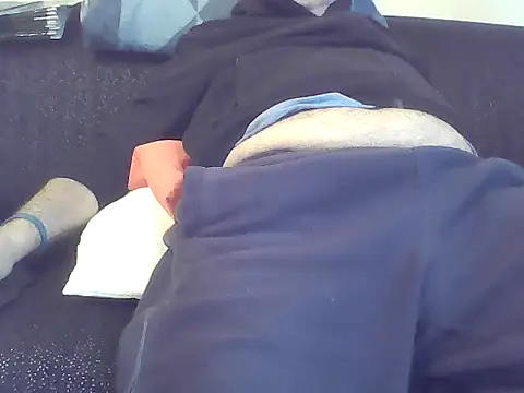 csikar online show from December 16, 11:15 am