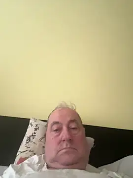 csikar online show from April 17, 4:59 am