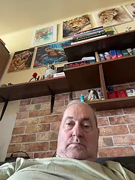 csikar online show from April 18, 9:02 am