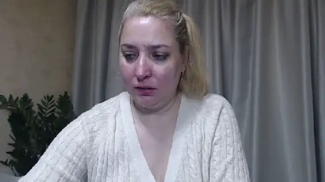 sweetpussy13 online show from April 9, 6:30 am