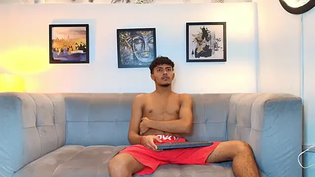 DIAMOND BLACKS online show from February 26, 7:40 am