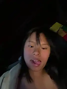 Snapshot of Nika-be chatting on May 3, 2:39 am Nika-be online show from May 3, 2:39 am