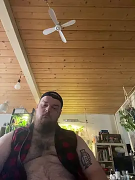 YoursxTruly online show from March 11, 10:54 am