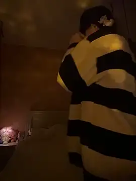 SilkyMira online show from March 29, 8:53 pm