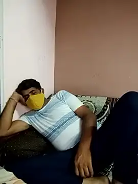Snapshot of CHOUDHARY1985 chatting on June 17, 6:09 pm CHOUDHARY1985 online show from June 17, 6:09 pm