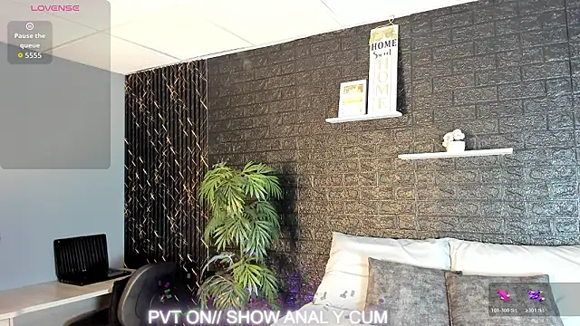 Snapshot of Jacky-wolf1 chatting on January 17, 3:28 pm Jacky-wolf1 online show from January 17, 3:28 pm