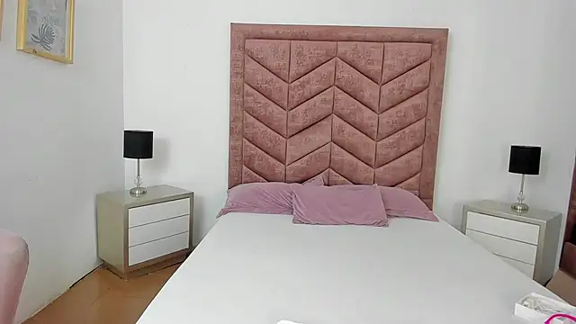 Scarlett  Noir online show from March 24, 9:20 pm