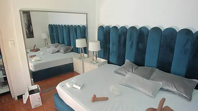 Scarlett  Noir online show from April 14, 6:58 pm