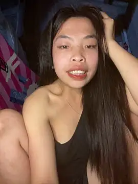 lux-su online show from March 23, 2:43 pm