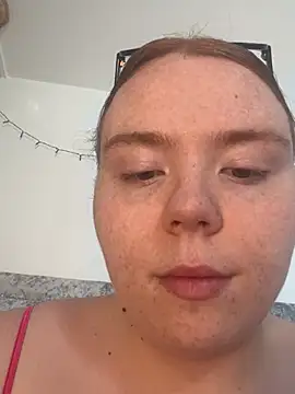 AnnieAinsx online show from March 14, 11:04 am