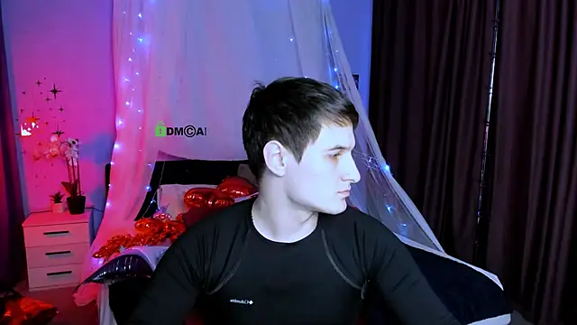 beauty liam online show from February 15, 8:49 pm