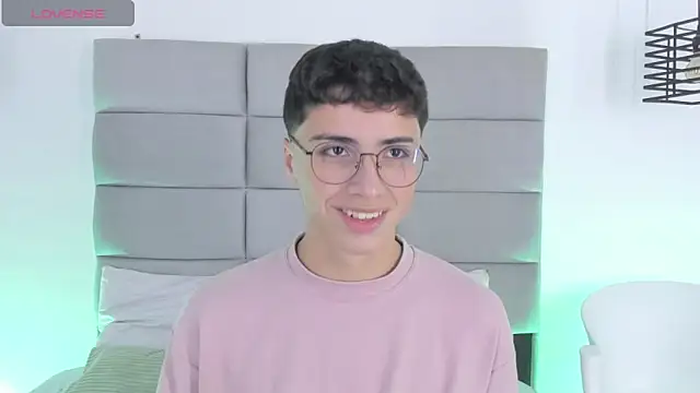 JoshClaarktt online show from March 17, 4:06 am