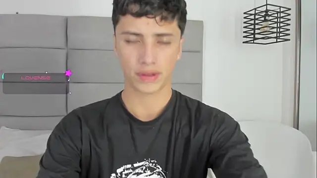 JoshClaarktt online show from April 8, 4:01 am