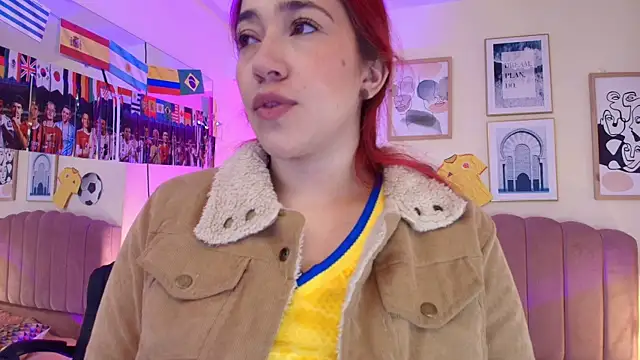 Snapshot of Celestee15_ chatting on July 7, 11:25 am Celestee15 online show from July 7, 11:25 am