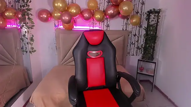 valeria dark  online show from April 13, 8:14 pm