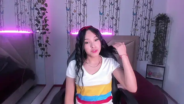 Snapshot of valeria_dark_ chatting on July 7, 8:57 pm valeria dark online show from July 7, 8:57 pm