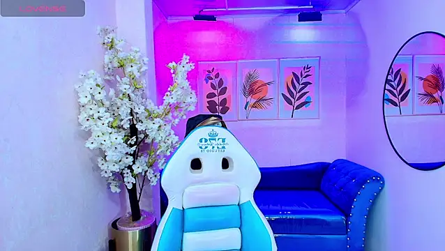Nina willyams online show from February 19, 3:46 am