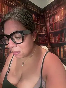 BettyWhispers online show from August 9, 3:44 am
