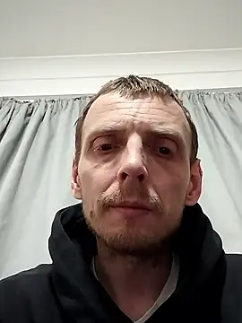 CrookedBunk3527 online show from January 11, 7:52 pm