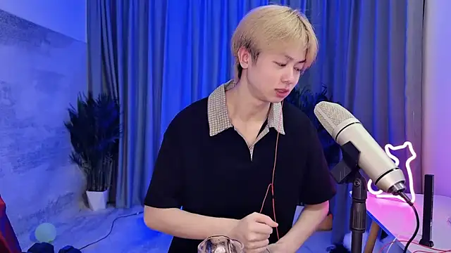 hafabva online show from April 17, 1:36 pm