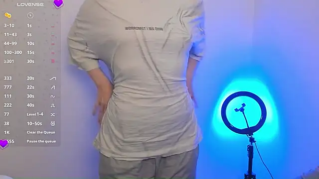 Stella MoonLight online show from February 8, 3:54 am