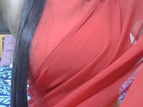 its me love9951 online show from February 13, 7:43 pm