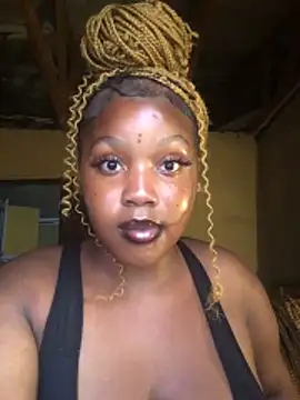 Snapshot of THICKBARBIE32 chatting on March 23, 1:48 pm THICKBARBIE32 online show from March 23, 1:48 pm