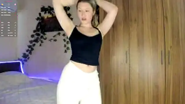 Snapshot of SkyeDavis chatting on May 29, 2:04 pm SkyeDavis online show from May 29, 2:04 pm