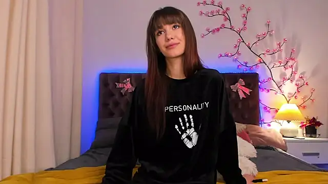 MilanaHotts online show from February 26, 7:29 am